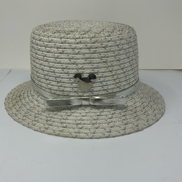 DYSNEY Parks Authentic Women's Short Brim Hat in White with Silver Detailing - Picture 1 of 5